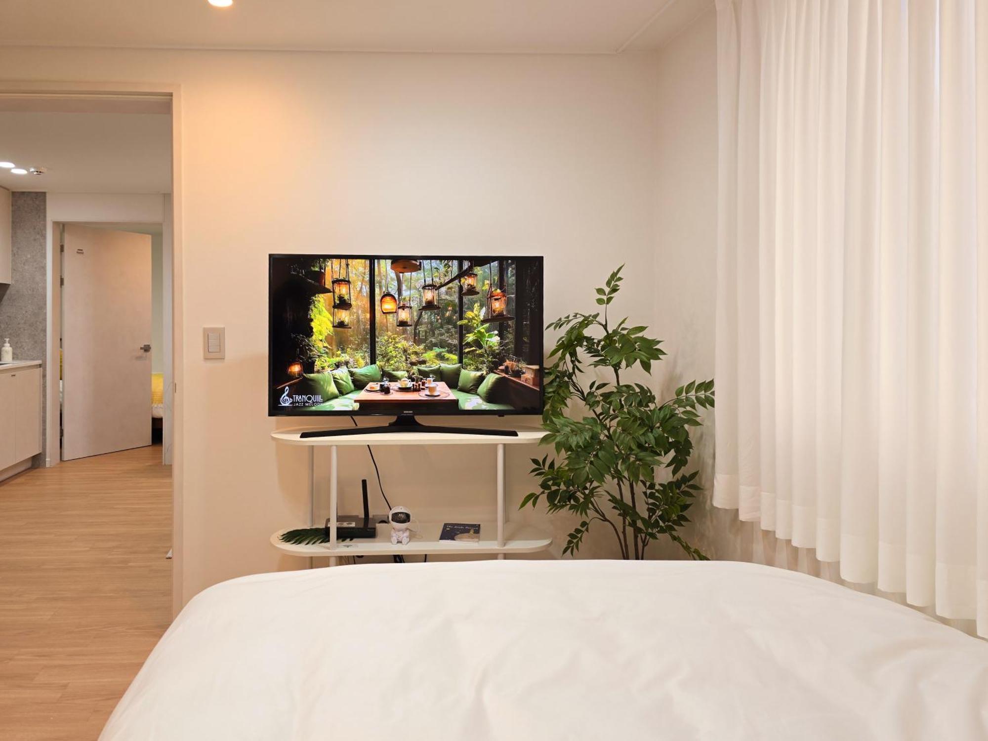 Hi Jstay #spring In #cozy & Budget-friendly Near Subway Bed & Breakfast